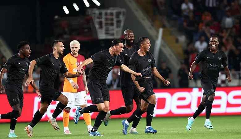 Galatasaray namağlup ünvanını kaybetti