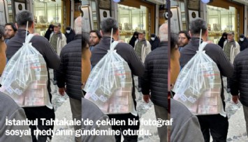 Tahtakale'de tarihi fotoğraf: Bir çuval dolusu Türk lirası