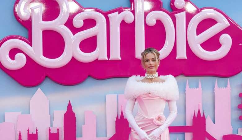 Barbie 1 milyar doları aştı!